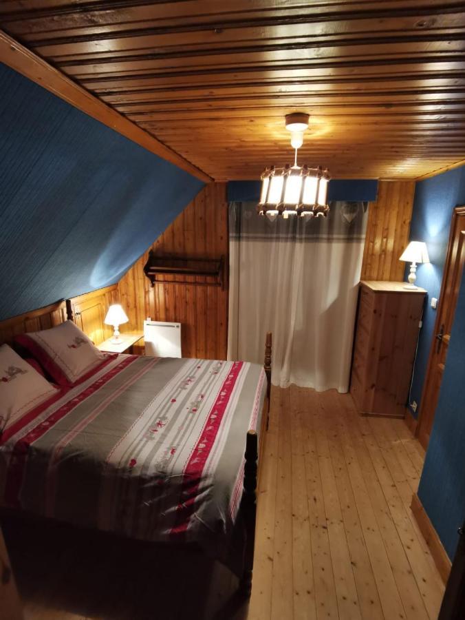 Authentique Chalet Vue Sur Le Lac Et Les Pistes 베세-에-생타나스타시 외부 사진