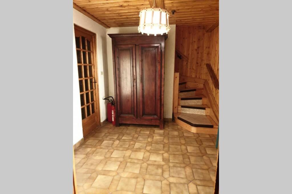 Authentique Chalet Vue Sur Le Lac Et Les Pistes 베세-에-생타나스타시 외부 사진