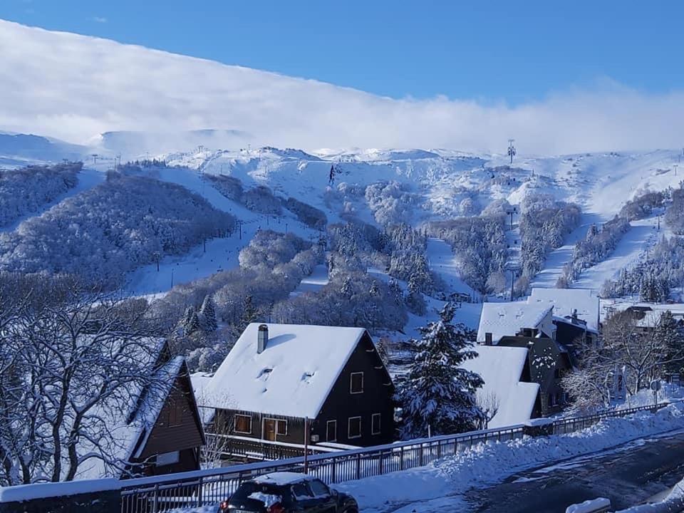 Authentique Chalet Vue Sur Le Lac Et Les Pistes 베세-에-생타나스타시 외부 사진